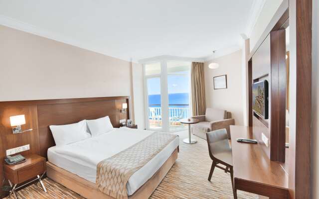 Salamis Bay Conti Resort Hotel
