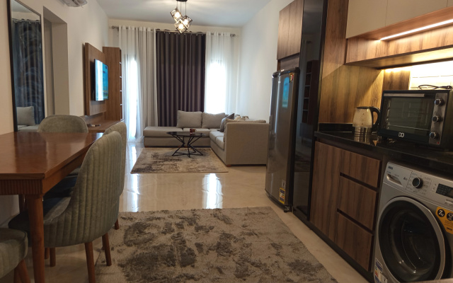 Апартаменты One Bedroom Golf Heights