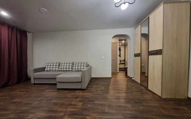 Na Lermontova  Flat