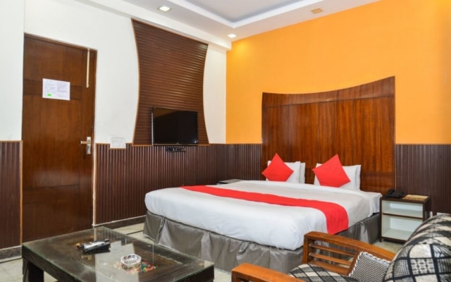 jindal Palace Hotel