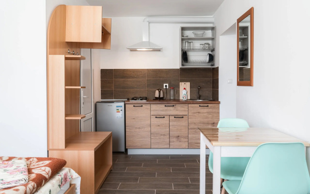 Yuzhny Guest House