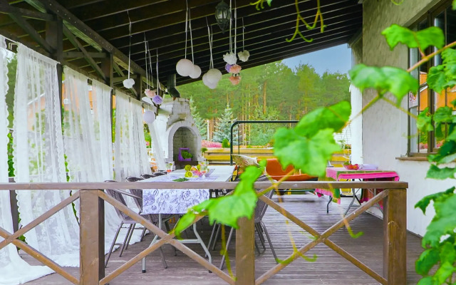 Bely Kottedzh Private House