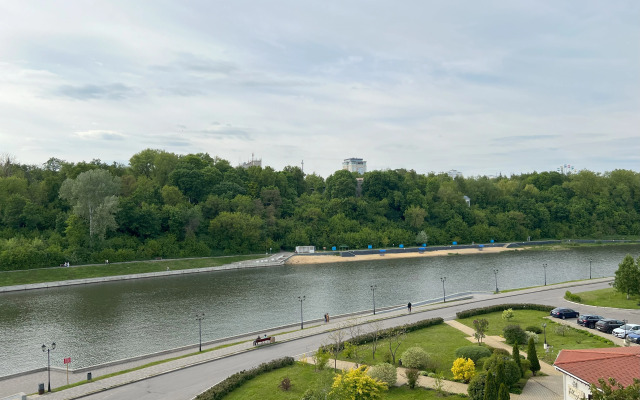 Na Naberezhnoy Dubrovinskogo 76 Flat