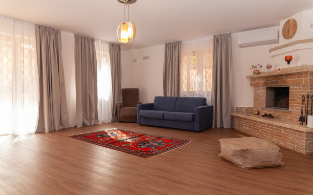 Seven Palms Villa