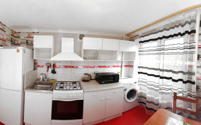 Na Orshanskoy 2 Apartments