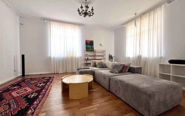 Частный дом просторный светлый на берегу Каспийского моря