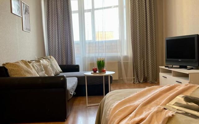 Odnushka Vozle Tsirka Flat
