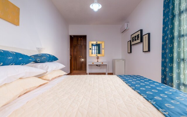 Milos Inn Hotel