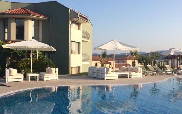 Gardenia Apartments