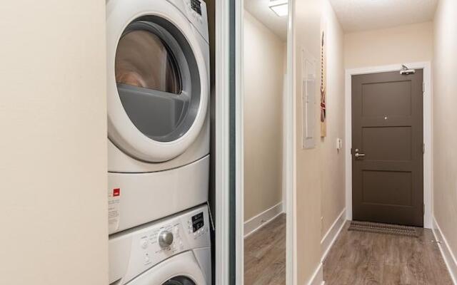 GLOBALSTAY. Modern Downtown Apartments