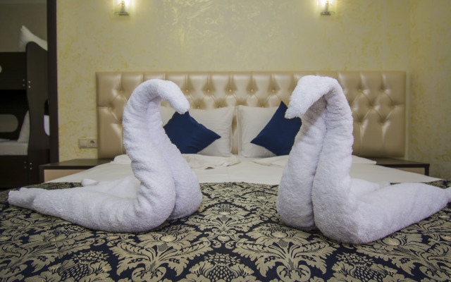 Grand Noy Hotel