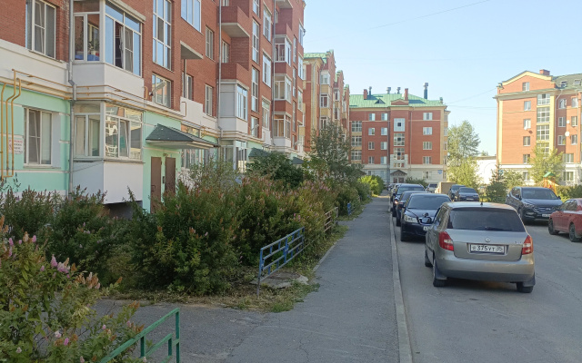 Apartamenty v Zk Gagarinskij do 4 Cel Patnica Set' Posutocnyh Kvartir