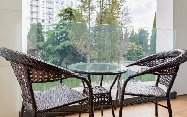 S Kruglogodichnym Basseynom Apartments