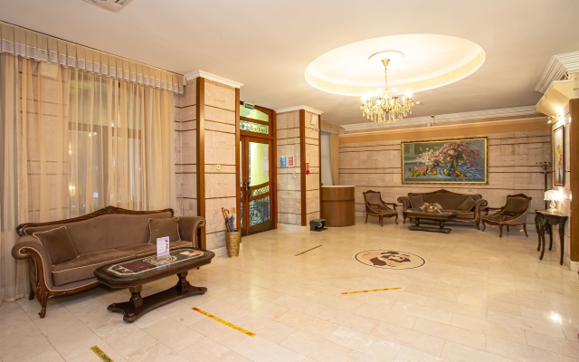 Palas Hotel