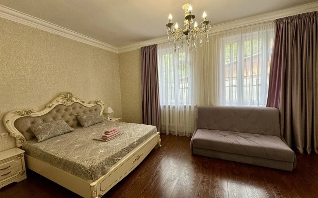 na Ulitse Markova 14 Private House