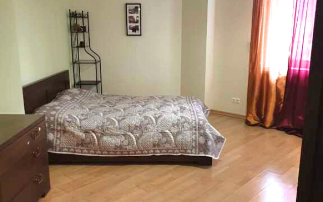 Kurzalnaya 40A Flat