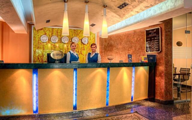 Voyage Hotel