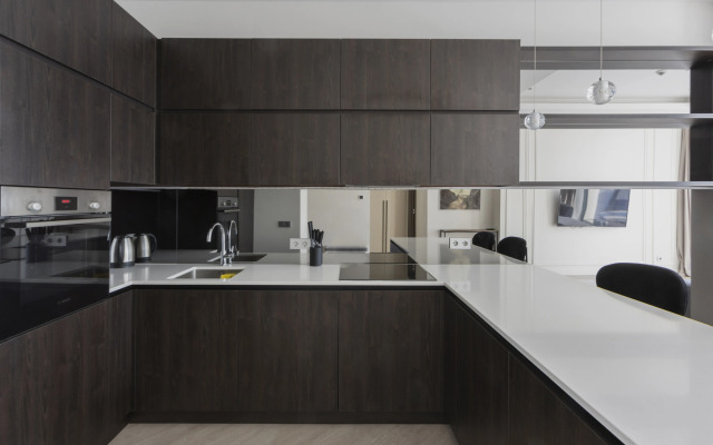 Апартаменты Лаконичный с Видом на Башни