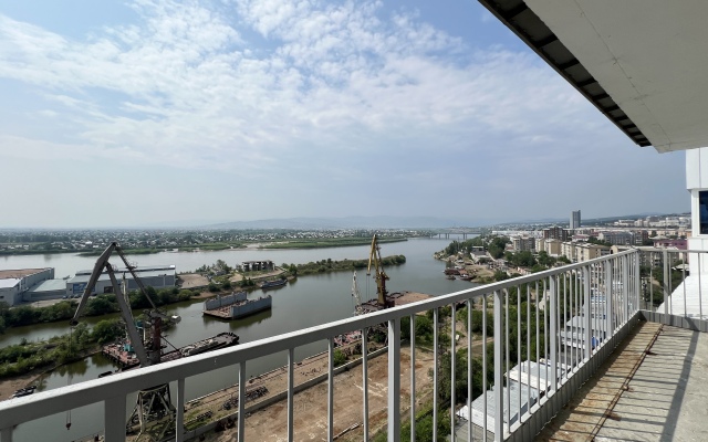 1-kom Smolina 67/2-195 Ulan-Ude centr KakDoma Flat
