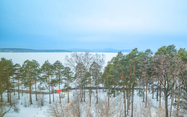 Na Beregu Ozera Apartments