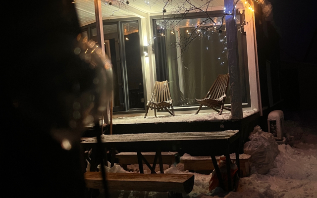 Частный дом  Belov House  с панорамным остеклением у леса