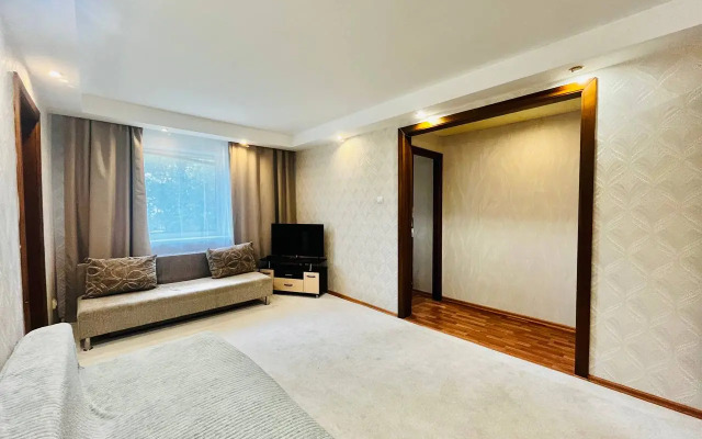 Апартаменты Двухкомнатные Апартаменты на Володарского 4