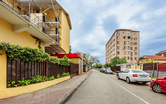 Svet Siriusa Apartments