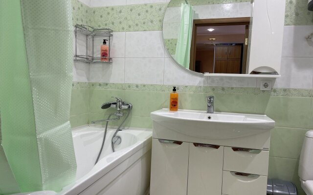 Dvukhkomnatnaya Pionerskaya 100 Flat