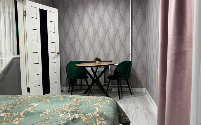 Na Ozheshko 14 Apartments
