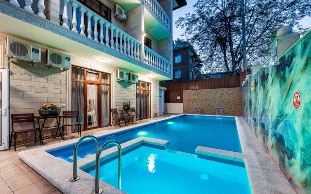 Adonis Guest house
