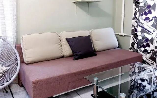 Ryadom S ZHD Vokzalom I Krasnoy Ploschadyyu Apartments