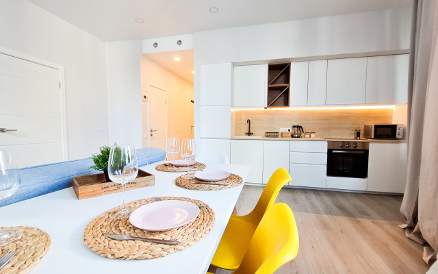 Skandinaviya three-room apartment with a gorgeous view of Moscow City Apartments