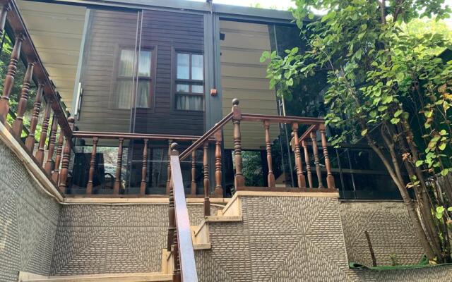 Nuray Hotel