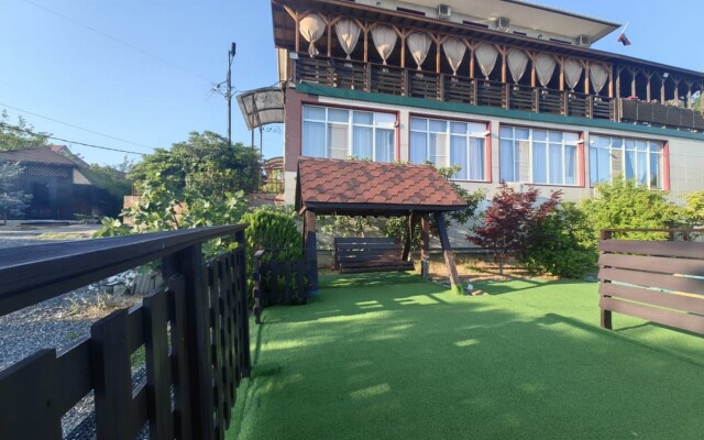 ArtHome Guest House