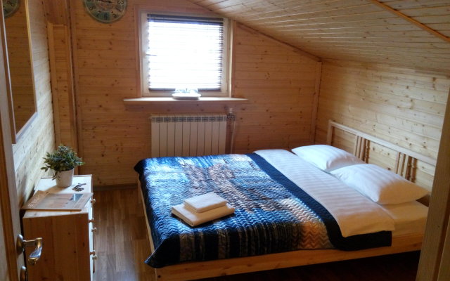 Kayut-Kompaniya Guest House