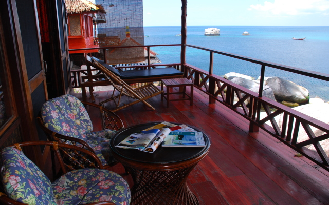 Charm Churee Villa Hotel & Resort