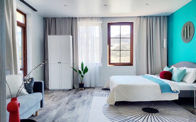 Prostornye s Vidom na Goryi Apartments