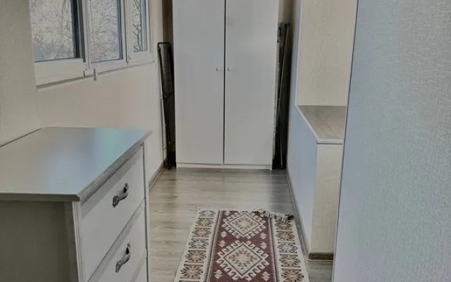 Ryadom S Sanatoriem Solnechny Flat