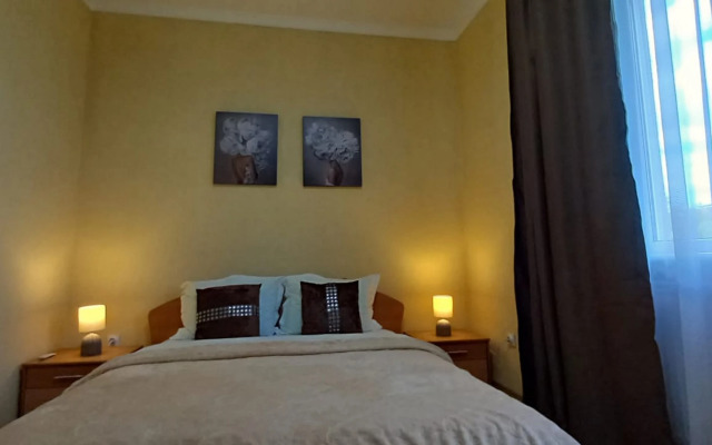 10 Apart Trofi V Istoricheskom Tsentre Amalienau Apartments
