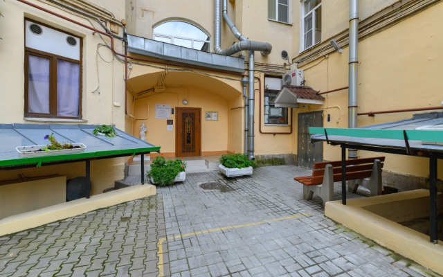 Sergeew Apartments Delyuks Dom Muzey Kuindzhi s parkingom Apartments