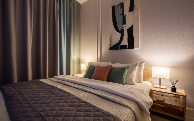 V 5 Minutakh Ot Metro Apartments