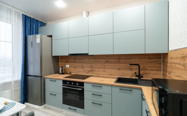 S Panoramnymi Oknami Na Naberezhnoy Reki Apartments