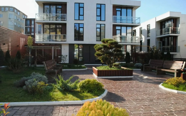 Green Palace Apartments