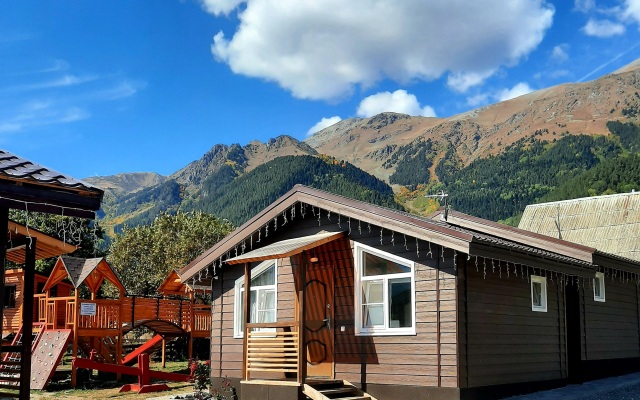 Nur House Hotel