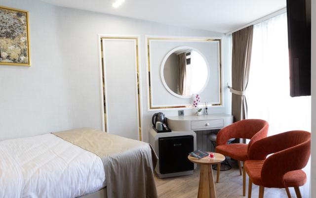 Отель The Galata Aramis