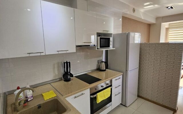 Na Prospekte Kommunisticheskiy, 31b/1 Flat