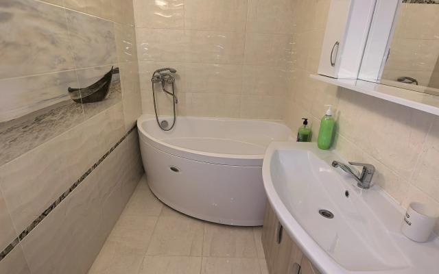 Квартира у ТЦ Форум