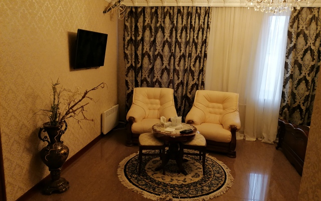 Trio Mini-Hotel