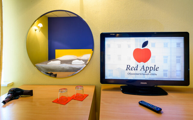 Отель Red Apple