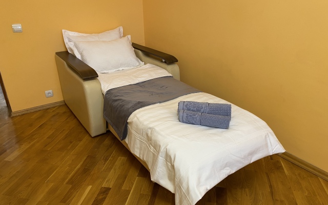 V Tsentre Makhachkaly S Vidom Na More I Gory Apartments